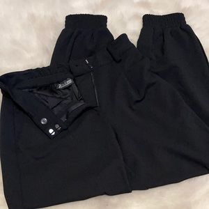New York & Company black jogger style dress pants